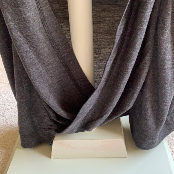 Loveriche Open Back Tank Top - Picture 4 of 8